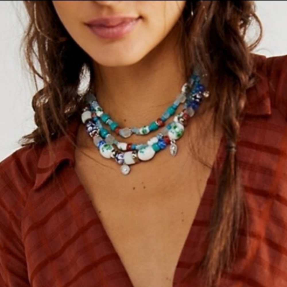 NWT Free People X Arden Jewelry Shaker Shakra Layered Necklace in Silver / Aqua
